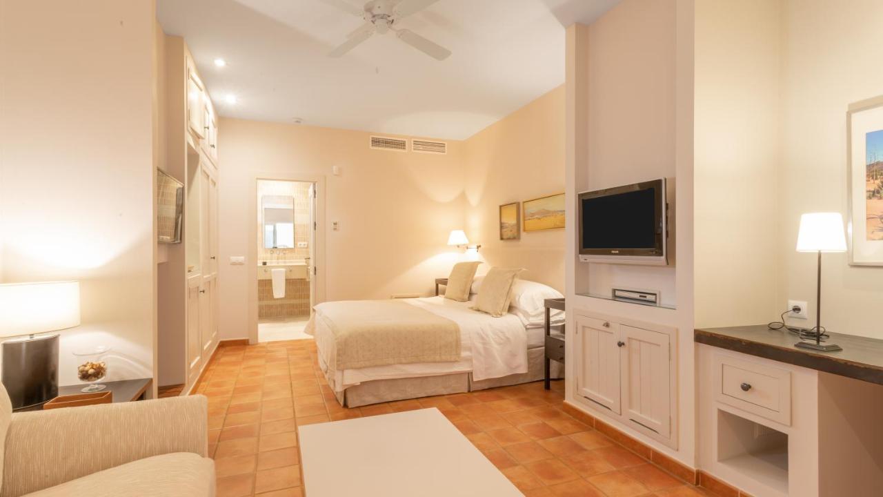 Отель Real Agua Amarga La Joya - Adults Only Экстерьер фото