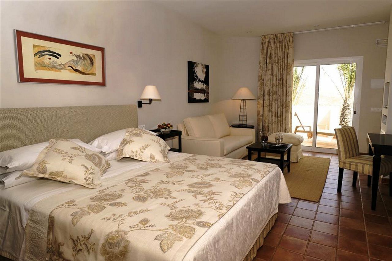 Отель Real Agua Amarga La Joya - Adults Only Экстерьер фото